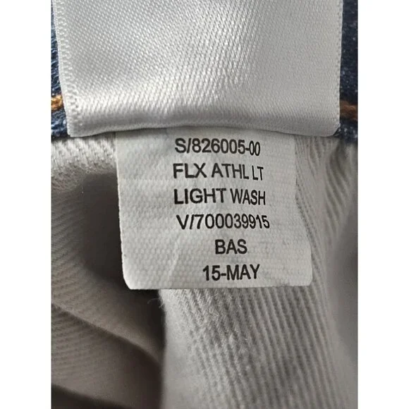 Old Navy Men's Size 38x32 Straight Leg Light Wash 100% Cotton Denim Jeans - Picture 8 of 9